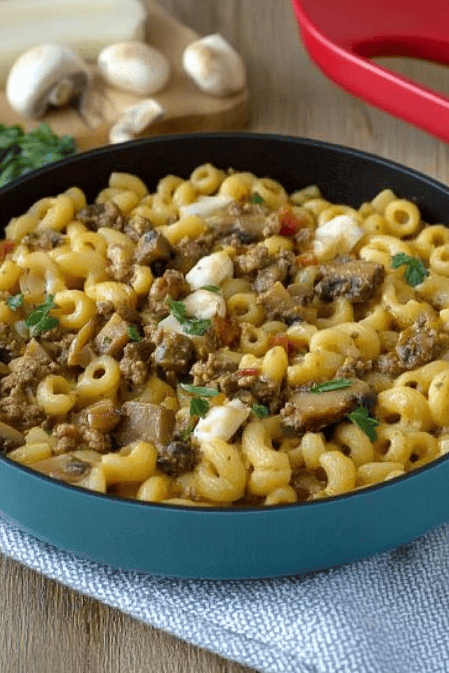 Macaronis aux champignons et viande hachée ingredients