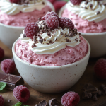 Bavarois Framboise avec Croustillant Chocolat Blanc